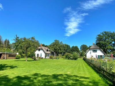 Groß Stresow - Irmi´s Kate - Ferienhaus und Doppelhaushälfte mit großem Garten