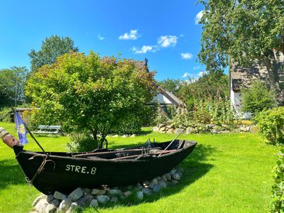 Groß Stresow - Irmi´s Kate - Ferienhaus und Doppelhaushälfte mit großem Garten