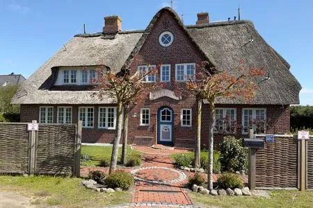 Hauptansicht Ferienhaus Hafis in Nebel auf Amrum Friesenhof, Hs. Hafis, Whg. 9