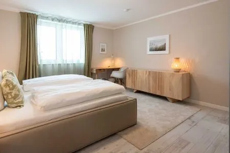Schlafzimmer 38/13 Senskiin Lee