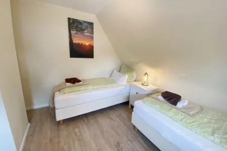 Schlafzimmer Am Oland 11, vorne