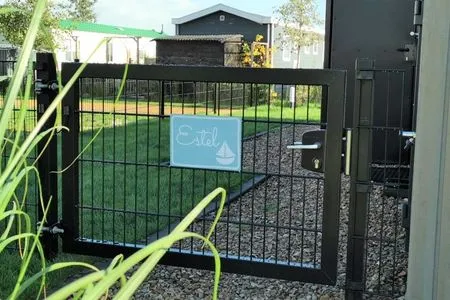 Enkhuizer Strand Cube Elite Estel mit Dachterrasse und Zaun Haus Nr. 337 Enkhuizen / IJsselmeer - 