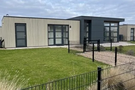 Enkhuizer Strand Chalet Meeresbrise mit Zaun Haus Nr. 251 Enkhuizen / IJsselmeer - 