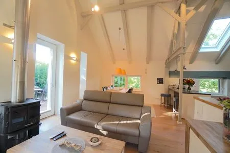 Wohnzimmer Idyllische Auszeit an der Schlei: Ferienwohnung 'An der Linde'