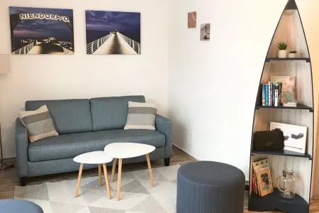 Wohnzimmer (Ost11a) "Ferienwohnung Strandnah"