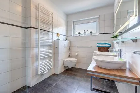 Badezimmer Ferienwohnung Ahorn
