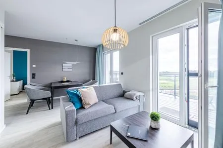 4 Ferienwohnung Sommerglück Ostseebad Wustrow ZweiWasser Alte Seefahrtschule Freundlicher Wohnbereich  Sommerglück