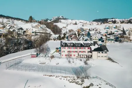 It is situated in a prime location Apartment Schwendihaus
