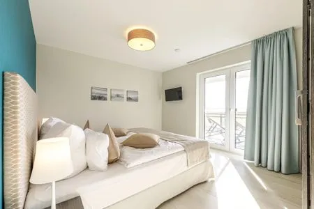 4 Ferienwohnung Strandlounge Ostseebad Wustrow ZweiWasser Alte Seefahrtschule Schlafzimmer  Strandlounge
