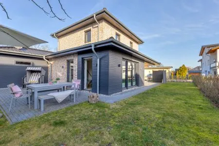 Hauptansicht Villa Maarten