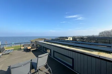 Enkhuizer Strand Cube Elite Hafenpanorama mit Dachterrasse und Zaun Haus Nr. 339 Enkhuizen / IJsselmeer - 