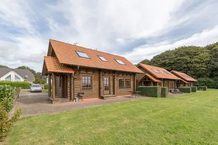 Hauptansicht Blockhaus Admiral Nelson - 1.  Reihe Meerblick