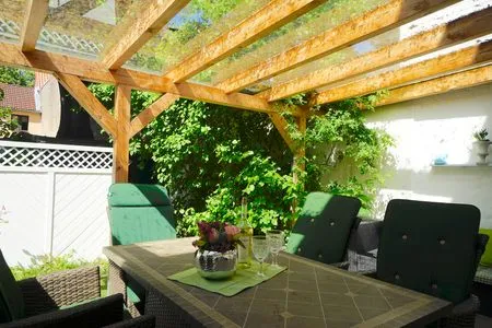 Terrasse Ferienwohnung Noor in Eckernförde – Ihr perfekter Rückzugsort am Meer