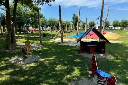 Breskens Chalet Herzklopfen mit Zaun Hausnr. B092 Breskens / Zeeland - 