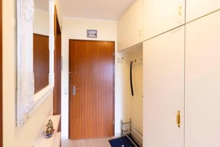 Wohnzimmer (ROD32e) Ferienwohnung "Schönberg"