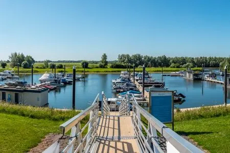 Marina Strandbad Chalet Inseltraum mit Zaun Nr. 83 Olburgen / Gelderland - 