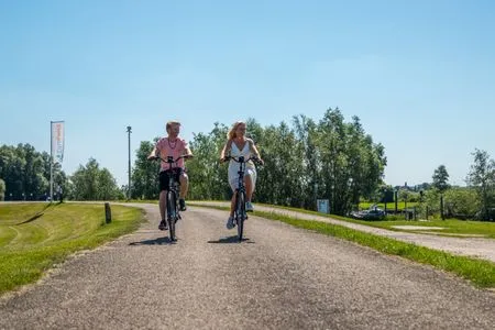 Marina Strandbad Chalet Inseltraum mit Zaun Nr. 83 Olburgen / Gelderland - 