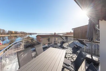 Ferienhaus Wasserblick Terasse mit Blick auf den Malchower See  Wasserblick