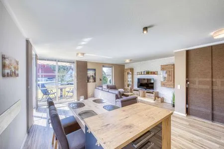 Ferienwohnung Seemöwe Waren (Müritz) - Wohnzimmer mit viel Tageslicht  Seemöwe