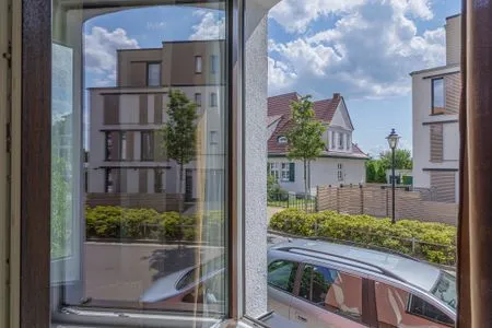 Ferienwohnung Strandkorb Blick aus dem Fenster in die Nachbarschaft  Strandkorb
