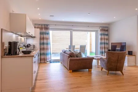 Ferienwohnung Inselzauber in Malchow offene Küche mit Zugang zur Terrasse  Inselzauber