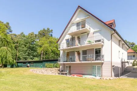 4 Ferienwohnung SeeSuite Waren (Müritz) - Wald und der Kölpinsee sind ihre Nachbarn  SeeSuite