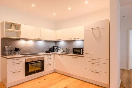 Ferienwohnung Inselpirat Malchow Blick in die offene Küche  Inselpirat