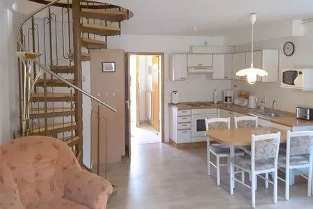  Hirtenstr. 1 E