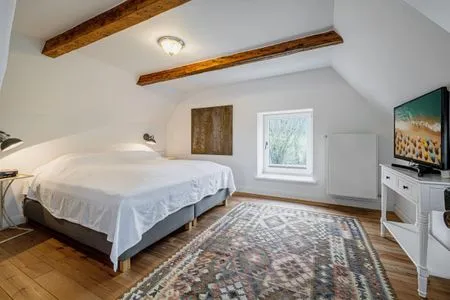 Schlafzimmer im 1. OG mit Doppelbett (180 x 200 cm) Landhaus am Mühlendamm