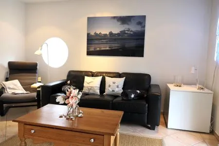 Wohnzimmer Haderslebener Str. 44, EG