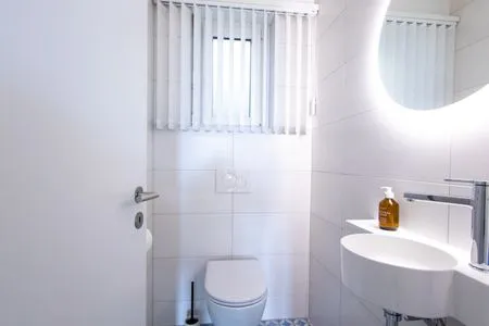 Gäste-WC Eckwohnung C01