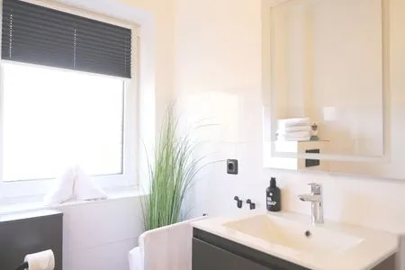 Badezimmer Kirchenweg 15b, EG