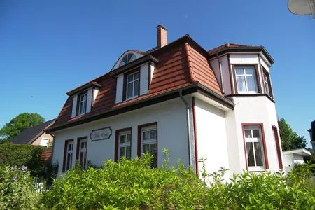 Hauptansicht Villa Exxs, Whg. 7 "Harmonie"