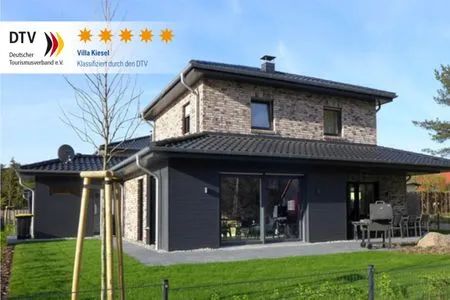 Hauptansicht Villa Kiesel