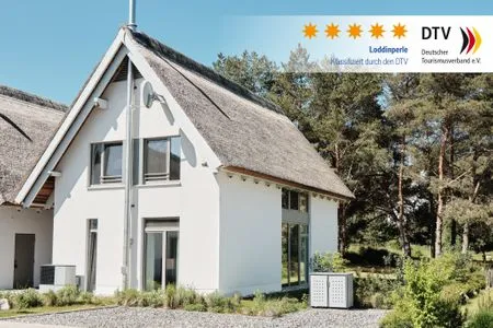 Hauptansicht Reethaus Loddinperle