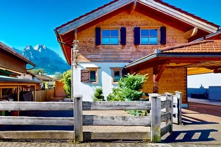 Main view Ferienhaus Loisachufer