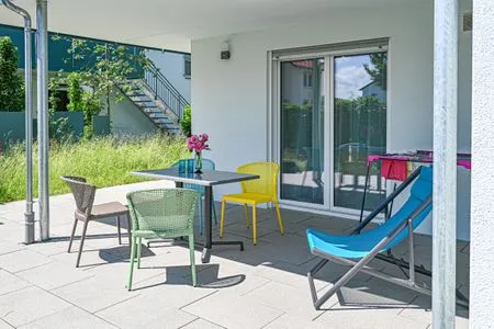 Terrasse BARRIEREFREI mit überdachter Terrasse 7/7 EG