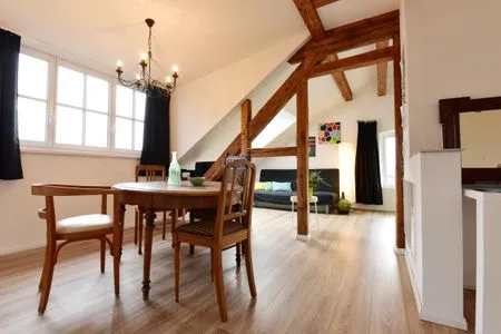 Wohnzimmer Romantische Wohnung Billet im historischen Bahnhof mit Bergblick