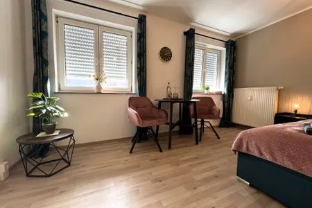  Wohnperle Neustadt - zentral, Parkplatz, Lift, Klimaanlage