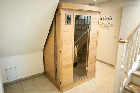  Ferienwohnung in Göhren, hell, Sauna, Balkon und Merrblick