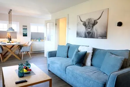 Wohnzimmer Gorch-Fock-Str. 1, OG