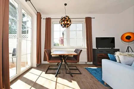 Essbereich mit Blick ins Wohnzimmer Haus Usedom Fewo MeeresSpiegel