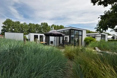 Breskens Chalet Herzklopfen mit Zaun Hausnr. B092 Breskens / Zeeland - 