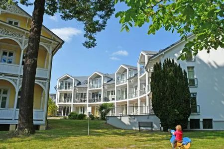 Hauptansicht Villa Granitz 22