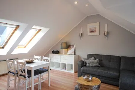 Wohnzimmer Moderne Ferienwohnung Tonne 1 in Eckernförde – nahe Strand und Stadtzentrum