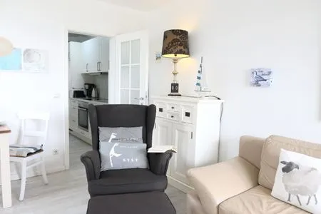 Wohnzimmer Fernsicht 12E, DG