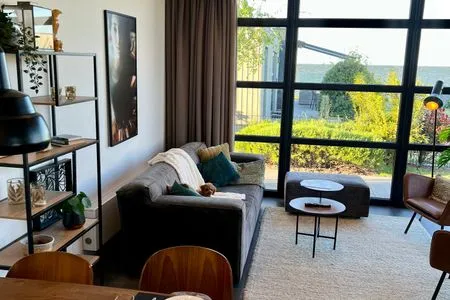 Enkhuizer Strand Chalet Wellenreiter mit Zaun Zweite Reihe Haus Nr. 213 Enkhuizen / IJsselmeer - 