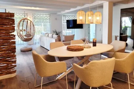 Blick in das Appartement Moderne Lounge-Ferienwohnung mit Terrasse, Strandkorb, Parkplatz - 50 Meter zum Strand