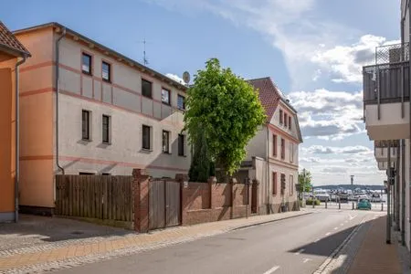 Ferienwohnung Hafendomicil MareMüritz Straßenansicht  Hafendomicil MareMüritz