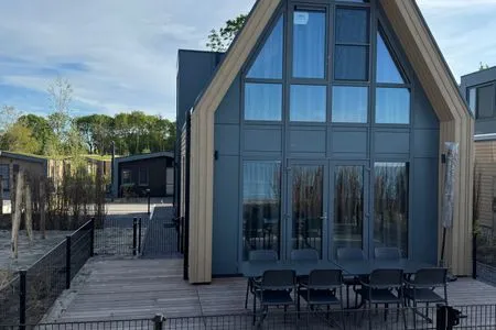 Enkhuizer Strand BeachHouse Panoramadeck mit Zaun Nr. 415 Enkhuizen / IJsselmeer - 